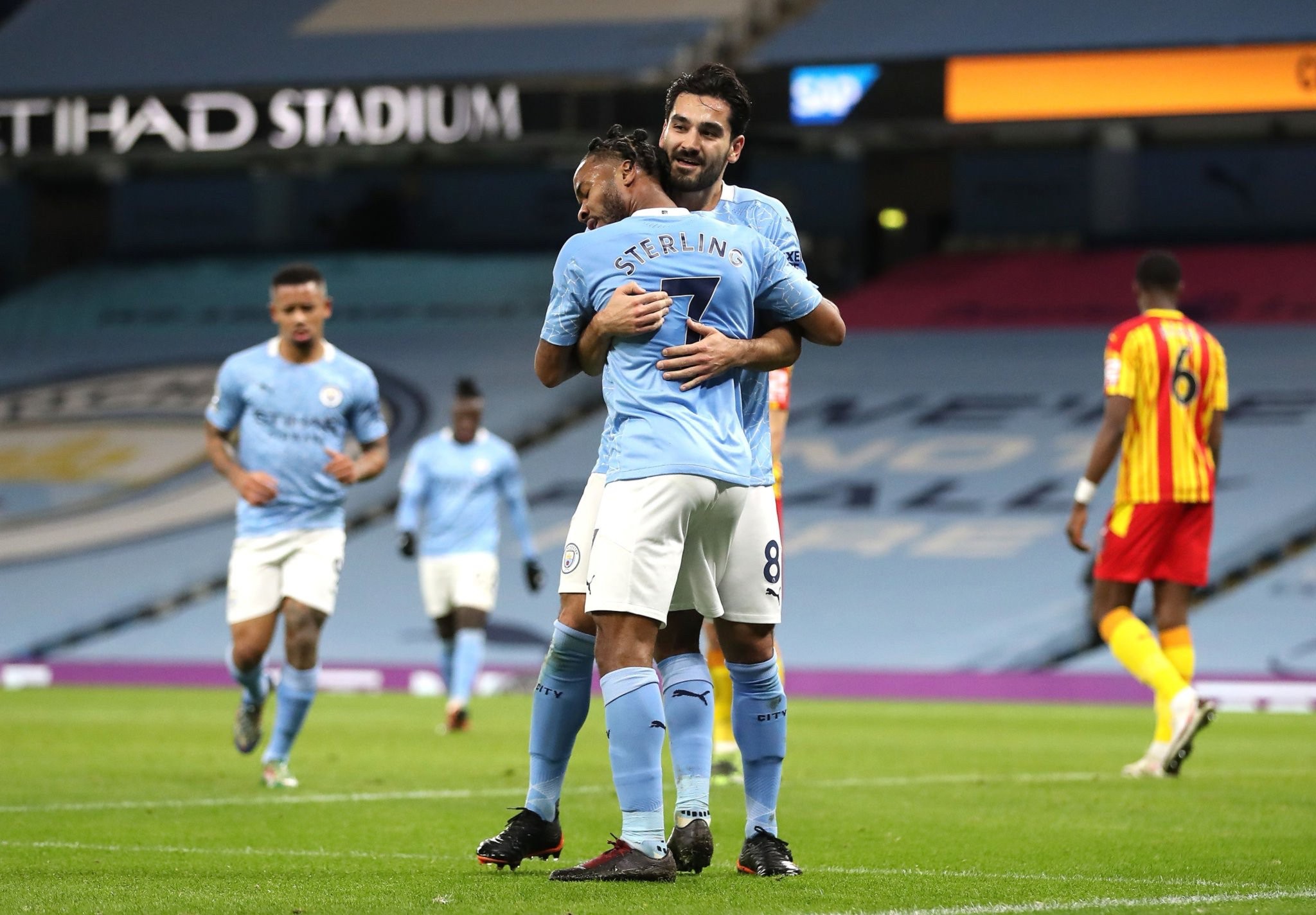 也为球迷创 也为球迷创