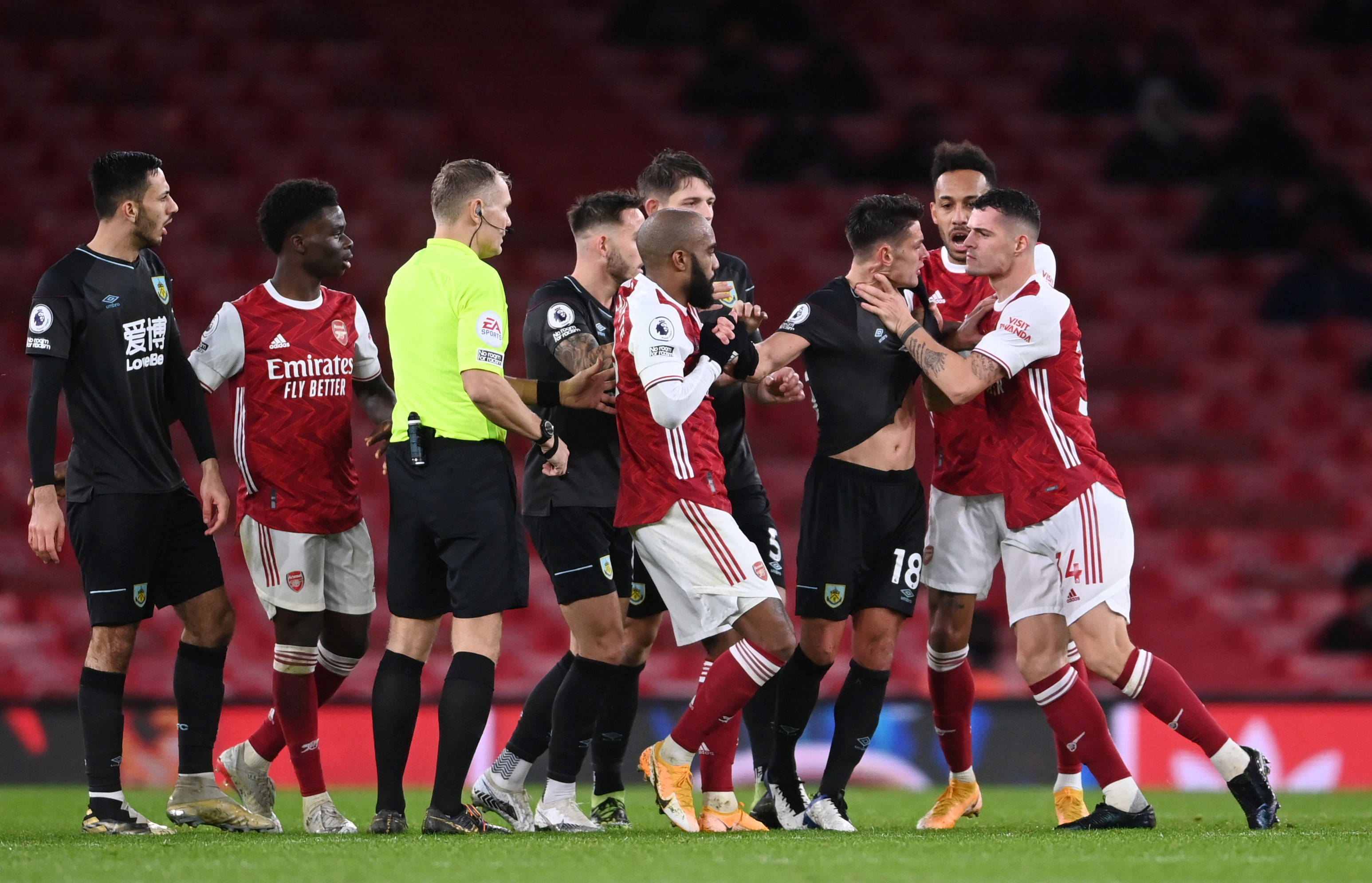 离开美国而 离开美国而