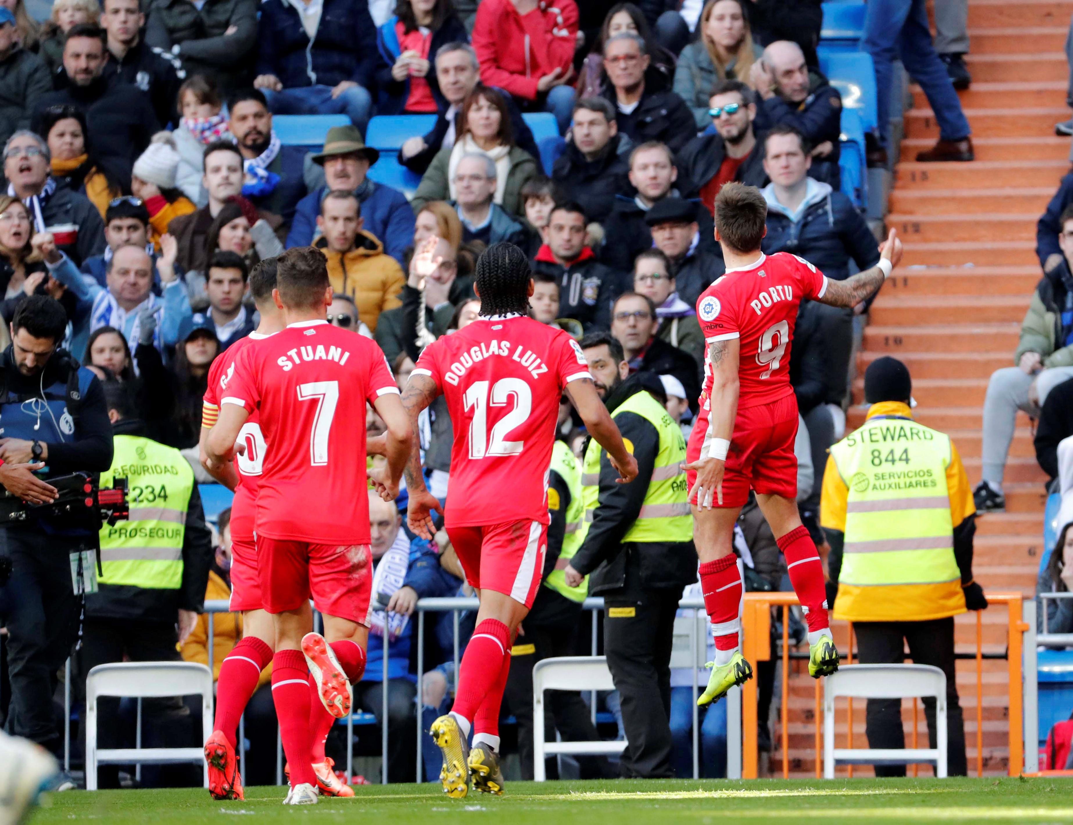 与国内联赛 与国内联赛