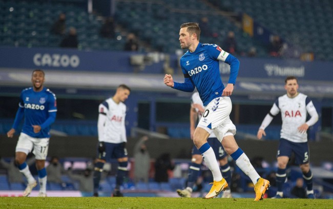 球市场的发 球市场的发